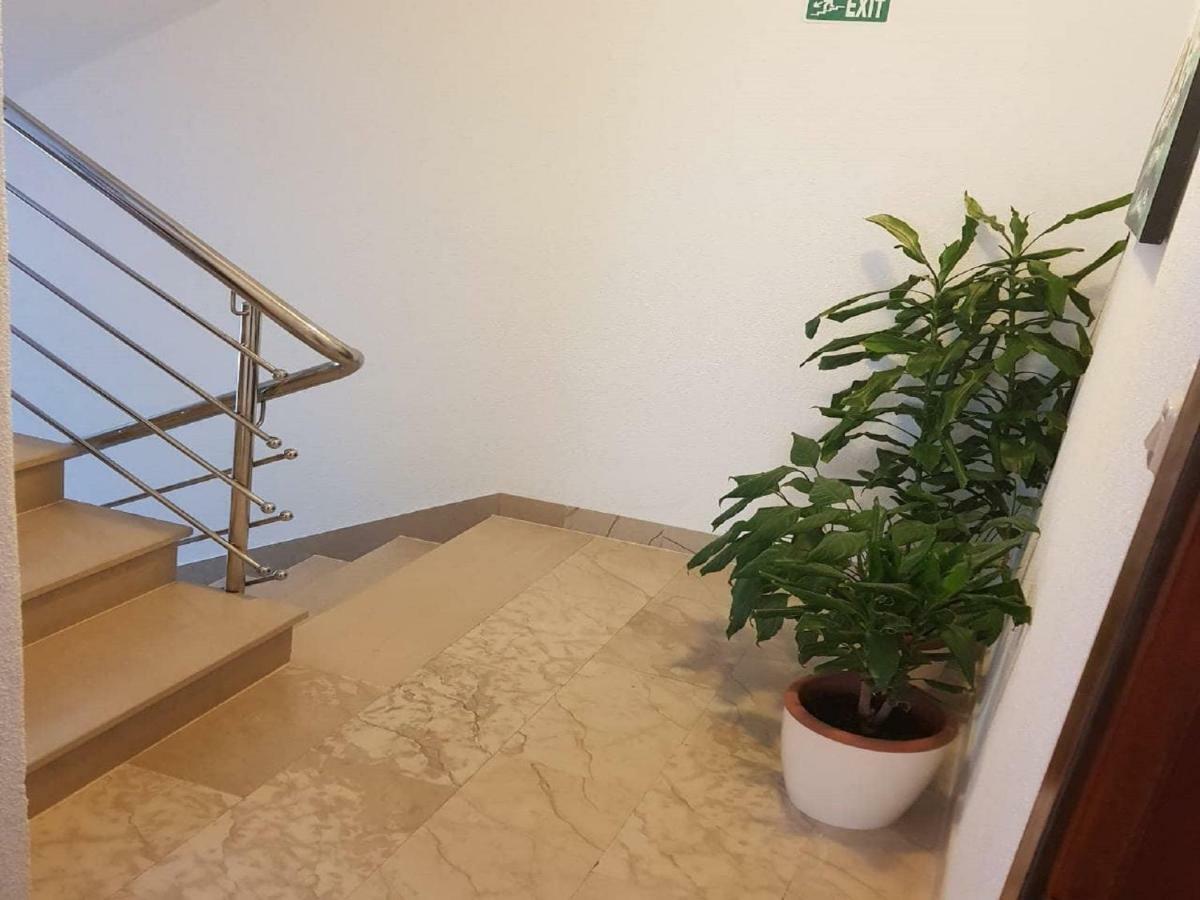 Apartmani Sonja Makarska Exterior foto